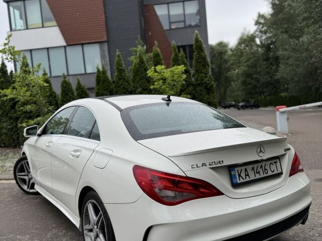 Белый Мерседес 250, объемом двигателя 2 л и пробегом 159 тыс. км за 15100 $, фото 6 на Automoto.ua