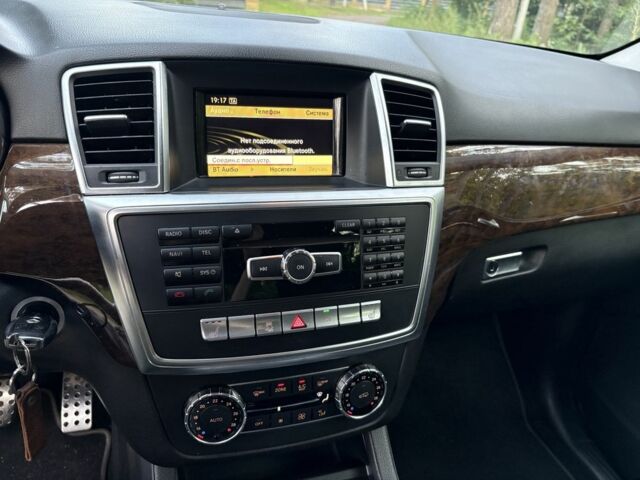 Білий Мерседес 250, об'ємом двигуна 2.1 л та пробігом 259 тис. км за 18000 $, фото 14 на Automoto.ua