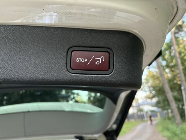 Білий Мерседес 250, об'ємом двигуна 2.1 л та пробігом 259 тис. км за 18000 $, фото 10 на Automoto.ua