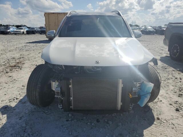 Белый Мерседес 250, объемом двигателя 2 л и пробегом 25 тыс. км за 22600 $, фото 4 на Automoto.ua