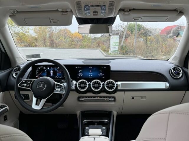 Белый Мерседес 250, объемом двигателя 2 л и пробегом 36 тыс. км за 49000 $, фото 22 на Automoto.ua