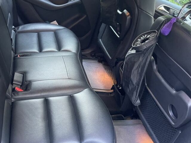 Черный Мерседес 250, объемом двигателя 0 л и пробегом 80 тыс. км за 11500 $, фото 6 на Automoto.ua