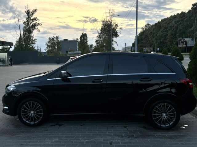 Черный Мерседес 250, объемом двигателя 0 л и пробегом 154 тыс. км за 10100 $, фото 3 на Automoto.ua