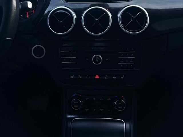 Черный Мерседес 250, объемом двигателя 0 л и пробегом 154 тыс. км за 10100 $, фото 11 на Automoto.ua