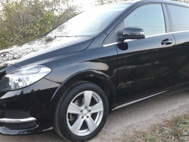 Чорний Мерседес 250, об'ємом двигуна 0 л та пробігом 68 тис. км за 12700 $, фото 2 на Automoto.ua