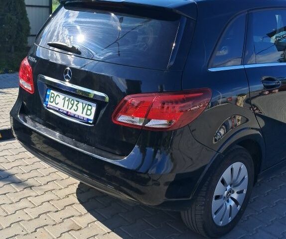Черный Мерседес 250, объемом двигателя 0 л и пробегом 100 тыс. км за 11000 $, фото 2 на Automoto.ua