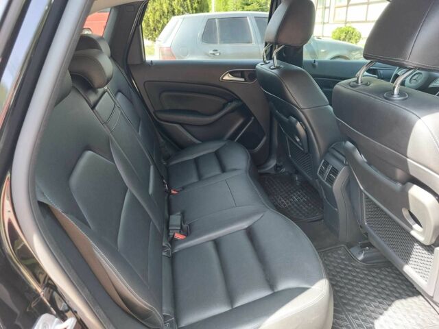 Чорний Мерседес 250, об'ємом двигуна 0 л та пробігом 81 тис. км за 16260 $, фото 11 на Automoto.ua