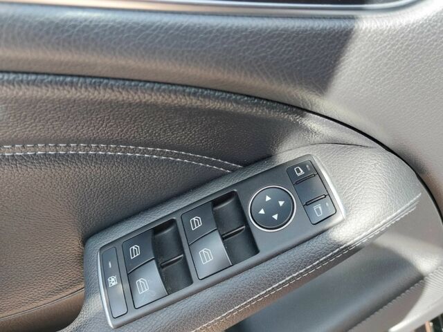 Чорний Мерседес 250, об'ємом двигуна 0 л та пробігом 81 тис. км за 16260 $, фото 15 на Automoto.ua