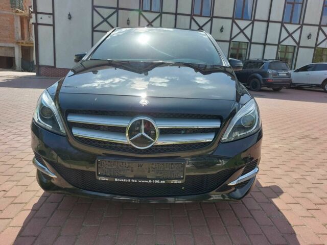 Чорний Мерседес 250, об'ємом двигуна 0 л та пробігом 81 тис. км за 16260 $, фото 2 на Automoto.ua