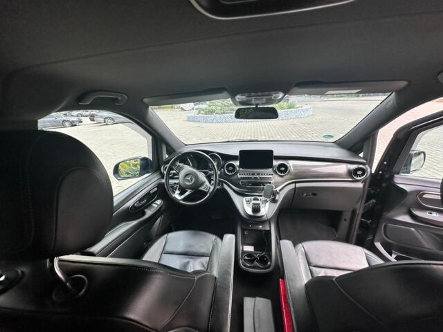 Черный Мерседес 250, объемом двигателя 2 л и пробегом 131 тыс. км за 50000 $, фото 4 на Automoto.ua