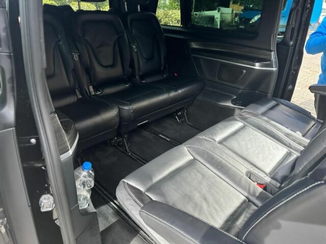 Черный Мерседес 250, объемом двигателя 2 л и пробегом 131 тыс. км за 50000 $, фото 5 на Automoto.ua