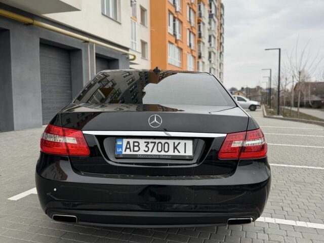 Черный Мерседес 250, объемом двигателя 2.1 л и пробегом 250 тыс. км за 17000 $, фото 22 на Automoto.ua