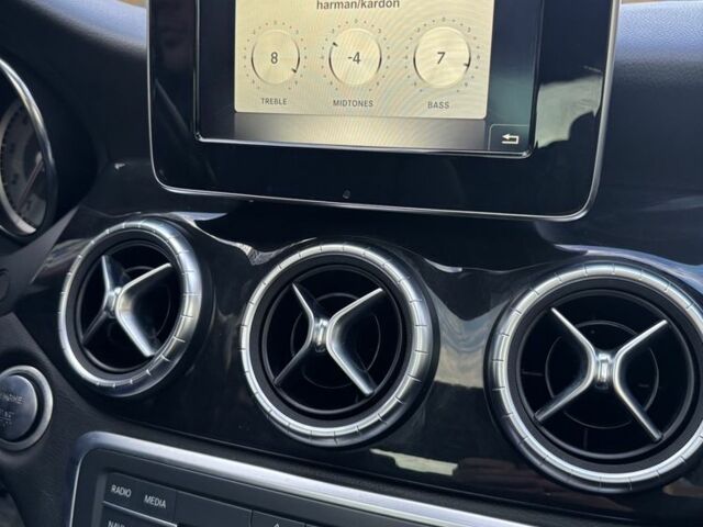 Черный Мерседес 250, объемом двигателя 2 л и пробегом 174 тыс. км за 14000 $, фото 20 на Automoto.ua