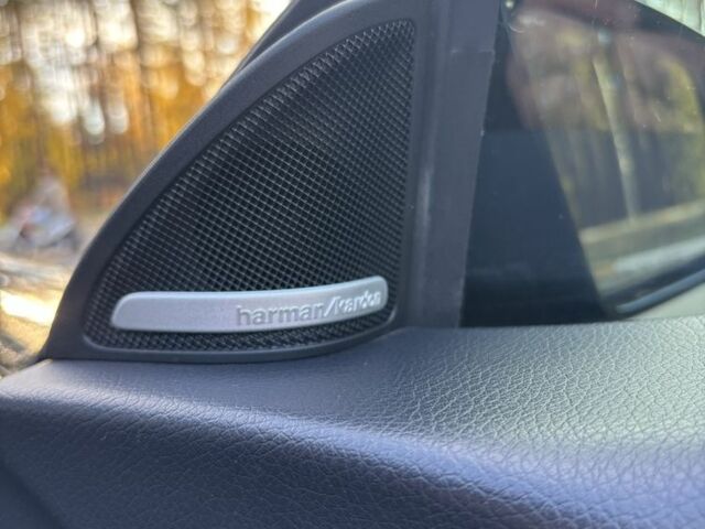 Черный Мерседес 250, объемом двигателя 2 л и пробегом 174 тыс. км за 14000 $, фото 19 на Automoto.ua