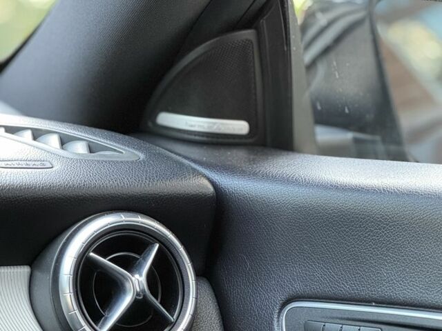 Черный Мерседес 250, объемом двигателя 2 л и пробегом 152 тыс. км за 15000 $, фото 10 на Automoto.ua