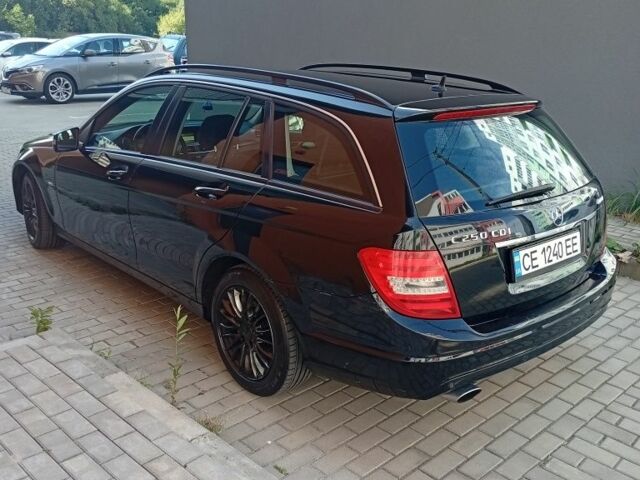 Чорний Мерседес 250, об'ємом двигуна 2.1 л та пробігом 298 тис. км за 9000 $, фото 7 на Automoto.ua