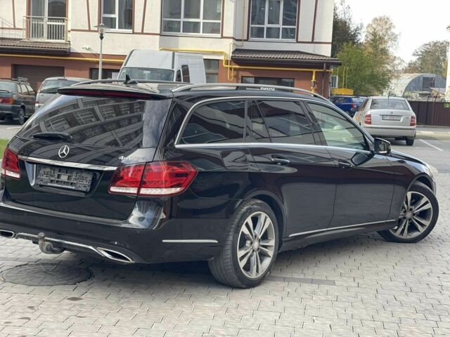 Черный Мерседес 250, объемом двигателя 2 л и пробегом 185 тыс. км за 16800 $, фото 1 на Automoto.ua