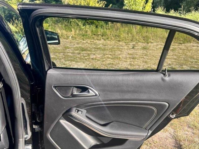 Черный Мерседес 250, объемом двигателя 2 л и пробегом 111 тыс. км за 17000 $, фото 17 на Automoto.ua