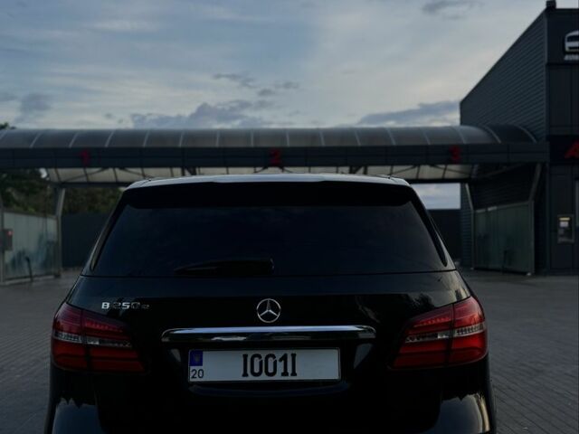 Чорний Мерседес 250, об'ємом двигуна 0 л та пробігом 147 тис. км за 10900 $, фото 5 на Automoto.ua