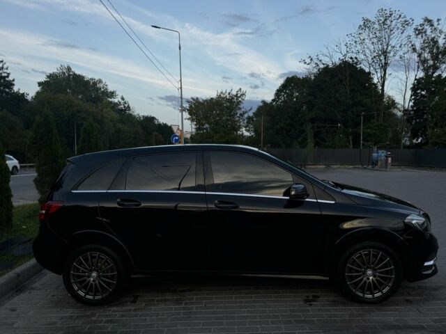 Чорний Мерседес 250, об'ємом двигуна 0 л та пробігом 147 тис. км за 10900 $, фото 3 на Automoto.ua