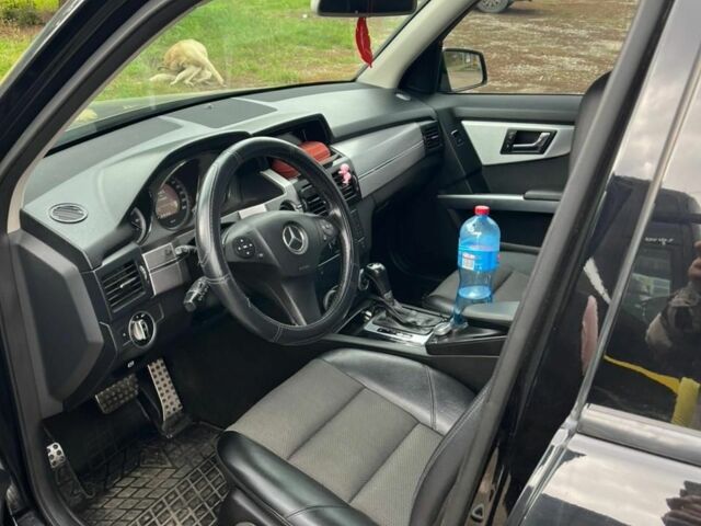 Чорний Мерседес 250, об'ємом двигуна 2.1 л та пробігом 215 тис. км за 19500 $, фото 6 на Automoto.ua