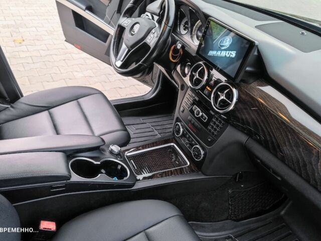 Чорний Мерседес 250, об'ємом двигуна 2.2 л та пробігом 270 тис. км за 18450 $, фото 19 на Automoto.ua