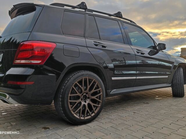 Чорний Мерседес 250, об'ємом двигуна 2.2 л та пробігом 270 тис. км за 18450 $, фото 5 на Automoto.ua