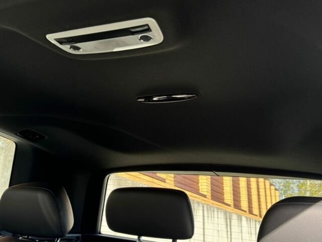 Черный Мерседес 250, объемом двигателя 2.2 л и пробегом 154 тыс. км за 18500 $, фото 7 на Automoto.ua