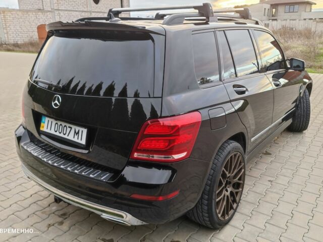 Чорний Мерседес 250, об'ємом двигуна 2.2 л та пробігом 270 тис. км за 18450 $, фото 6 на Automoto.ua