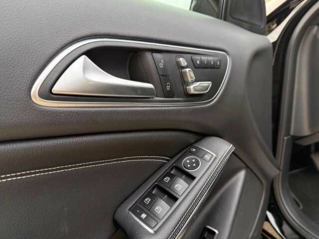 Черный Мерседес 250, объемом двигателя 2 л и пробегом 103 тыс. км за 12800 $, фото 14 на Automoto.ua