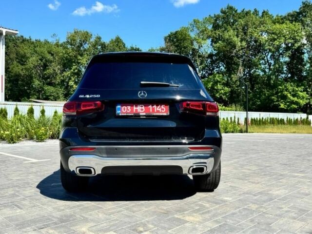 Черный Мерседес 250, объемом двигателя 2 л и пробегом 179 тыс. км за 677 $, фото 5 на Automoto.ua