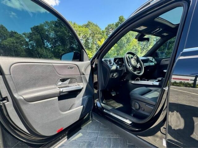 Черный Мерседес 250, объемом двигателя 2 л и пробегом 179 тыс. км за 677 $, фото 13 на Automoto.ua