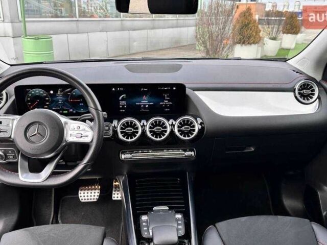 Чорний Мерседес 250, об'ємом двигуна 0 л та пробігом 39 тис. км за 31900 $, фото 19 на Automoto.ua