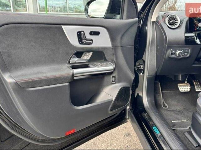 Чорний Мерседес 250, об'ємом двигуна 0 л та пробігом 39 тис. км за 31900 $, фото 23 на Automoto.ua