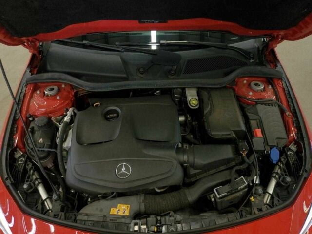 Красный Мерседес 250, объемом двигателя 2 л и пробегом 50 тыс. км за 3500 $, фото 10 на Automoto.ua