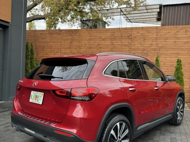 Красный Мерседес 250, объемом двигателя 2 л и пробегом 70 тыс. км за 28500 $, фото 6 на Automoto.ua