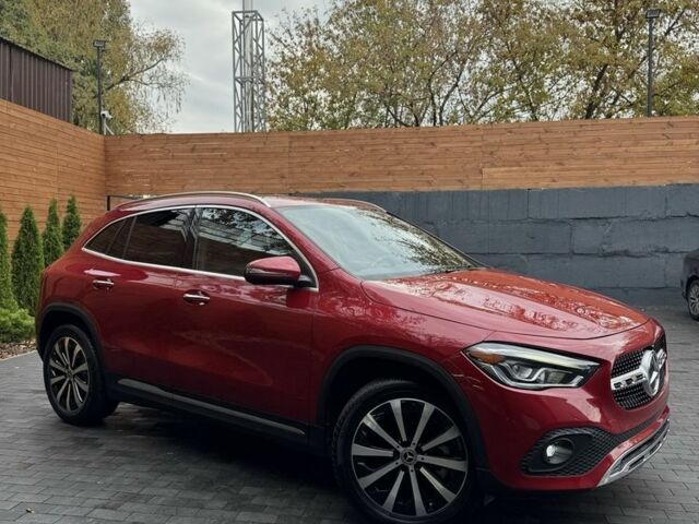 Красный Мерседес 250, объемом двигателя 2 л и пробегом 70 тыс. км за 28500 $, фото 7 на Automoto.ua