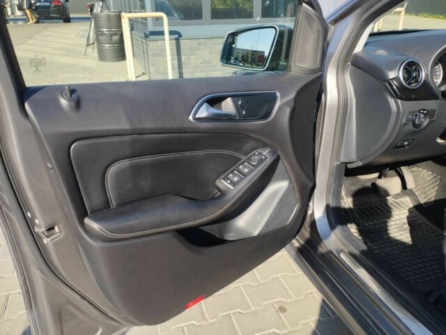 Серый Мерседес 250, объемом двигателя 0 л и пробегом 127 тыс. км за 10199 $, фото 22 на Automoto.ua