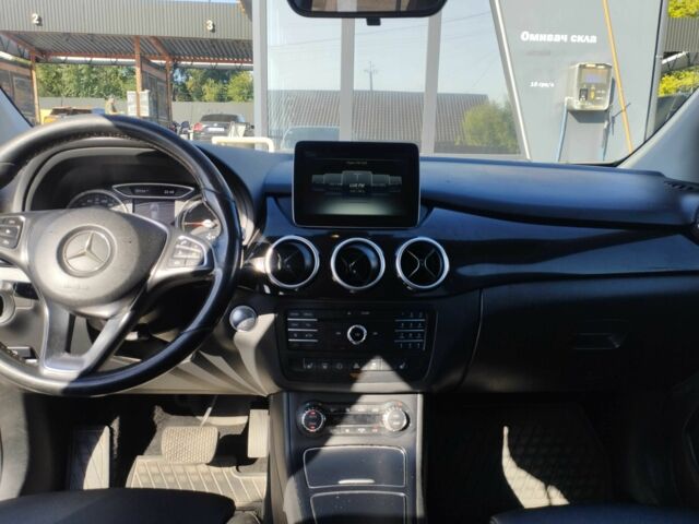 Серый Мерседес 250, объемом двигателя 0 л и пробегом 127 тыс. км за 10199 $, фото 18 на Automoto.ua