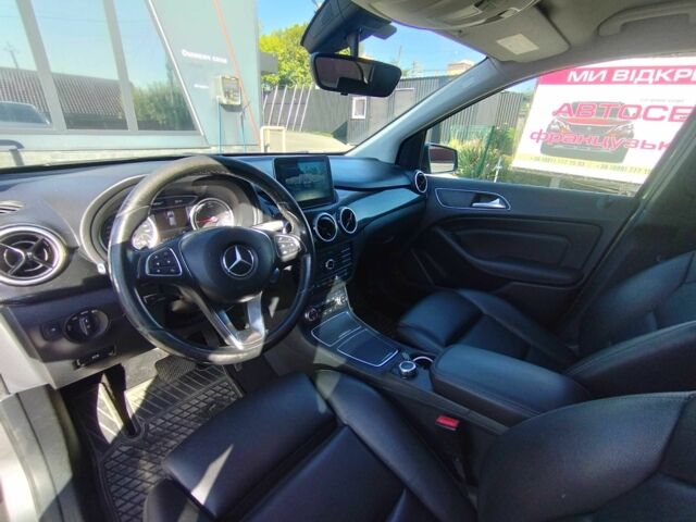 Серый Мерседес 250, объемом двигателя 0 л и пробегом 127 тыс. км за 10199 $, фото 13 на Automoto.ua