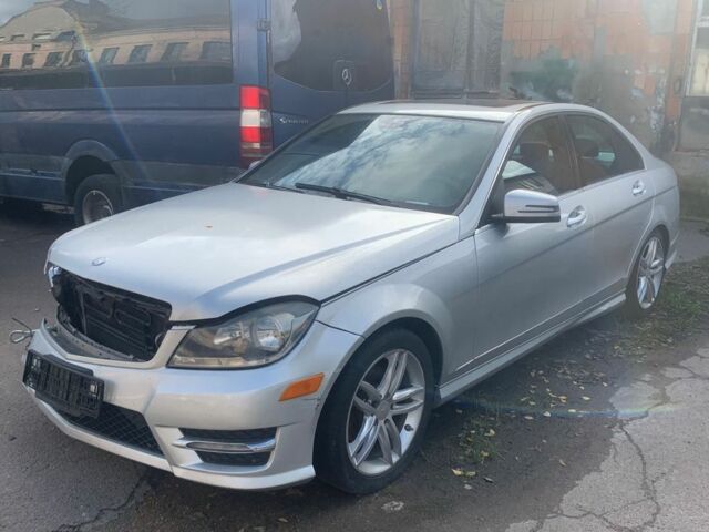 Мерседес 250 2013 в Киеве на Automoto.ua Серый Мерседес 250, объемом двигателя 1.8 л и пробегом 164 тыс. км за 8899 $, фото 1 на Automoto.ua