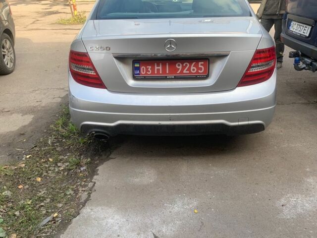 Мерседес 250 2013 в Киеве на Automoto.ua Серый Мерседес 250, объемом двигателя 1.8 л и пробегом 164 тыс. км за 8899 $, фото 4 на Automoto.ua