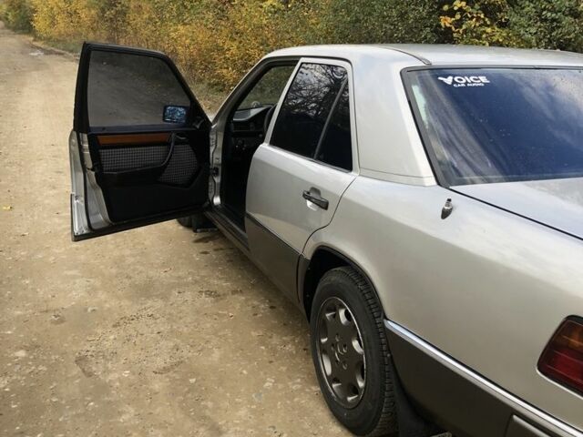 Сірий Мерседес 250, об'ємом двигуна 2.5 л та пробігом 494 тис. км за 3500 $, фото 11 на Automoto.ua