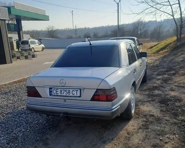 Мерседес 250 1993 в Звенигородка на Automoto.ua Серый Мерседес 250, объемом двигателя 2.5 л и пробегом 340 тыс. км за 1300 $, фото 1 на Automoto.ua