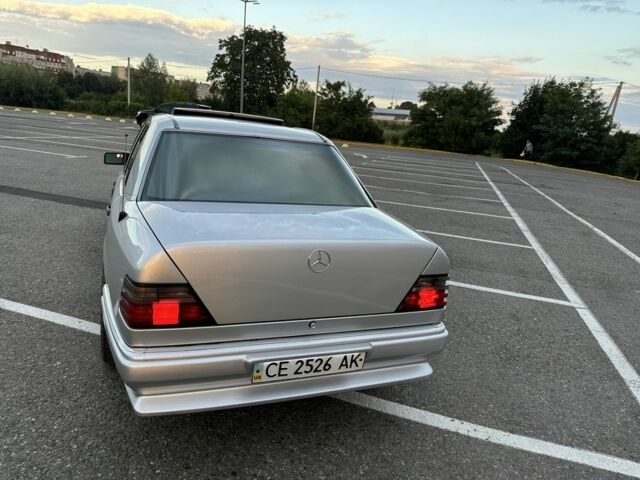 Серый Мерседес 250, объемом двигателя 2.5 л и пробегом 550 тыс. км за 6400 $, фото 3 на Automoto.ua