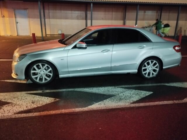 Серый Мерседес 250, объемом двигателя 2 л и пробегом 350 тыс. км за 6000 $, фото 15 на Automoto.ua