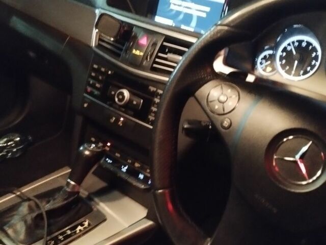 Серый Мерседес 250, объемом двигателя 2 л и пробегом 350 тыс. км за 6000 $, фото 18 на Automoto.ua