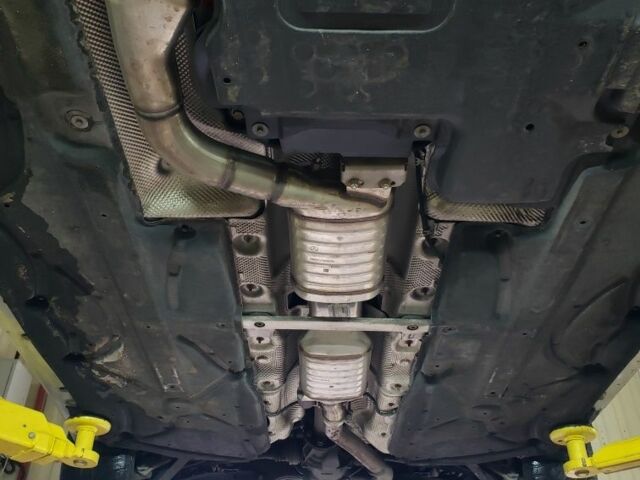 Серый Мерседес 250, объемом двигателя 2 л и пробегом 117 тыс. км за 20000 $, фото 8 на Automoto.ua