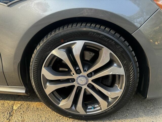 Серый Мерседес 250, объемом двигателя 2 л и пробегом 172 тыс. км за 14000 $, фото 5 на Automoto.ua