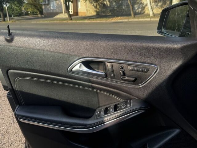 Серый Мерседес 250, объемом двигателя 2 л и пробегом 172 тыс. км за 14000 $, фото 13 на Automoto.ua